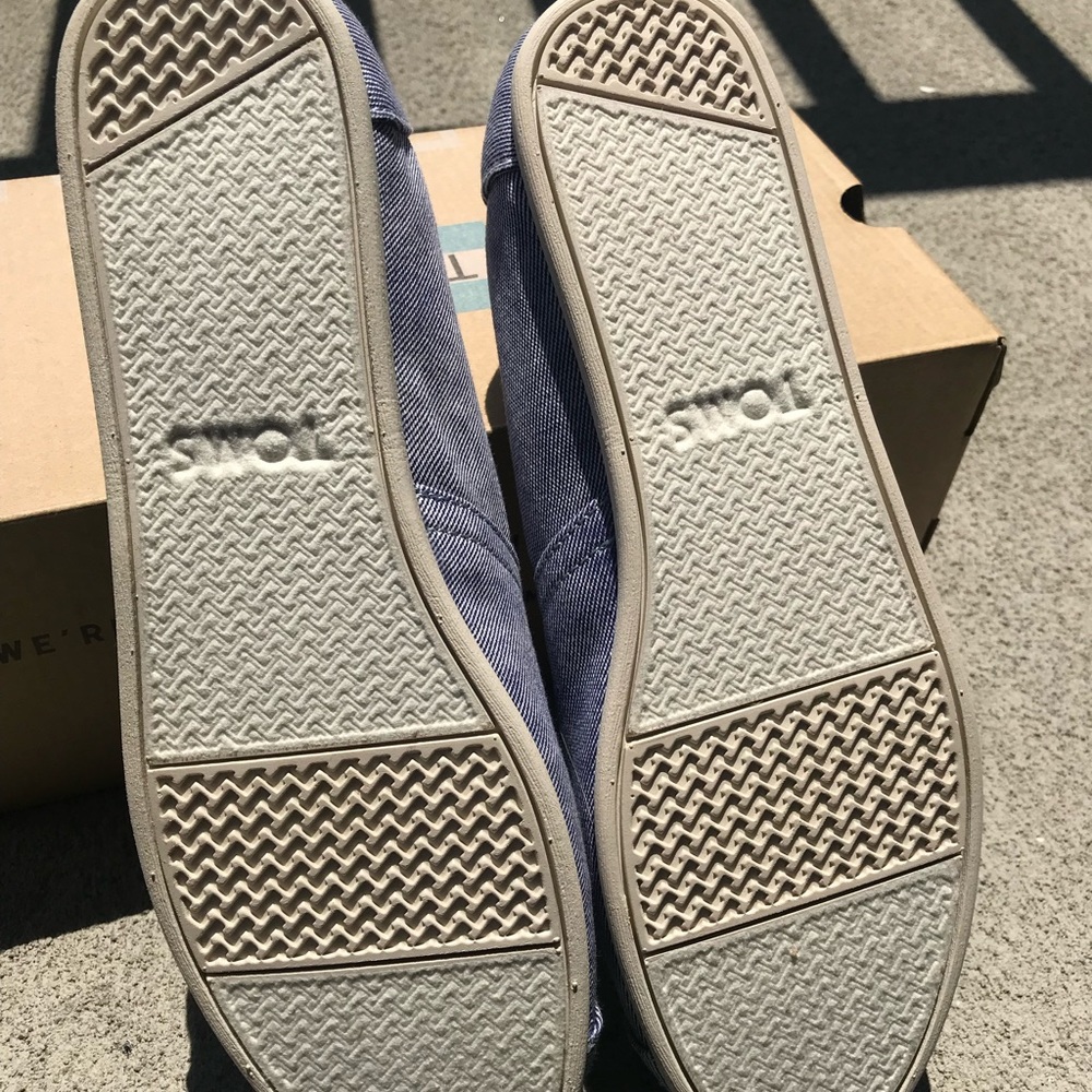 Denim Toms - Picture 3 of 4